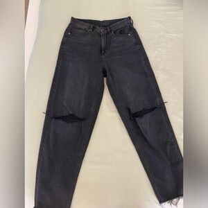 Distressed AE Black Jeans size 6